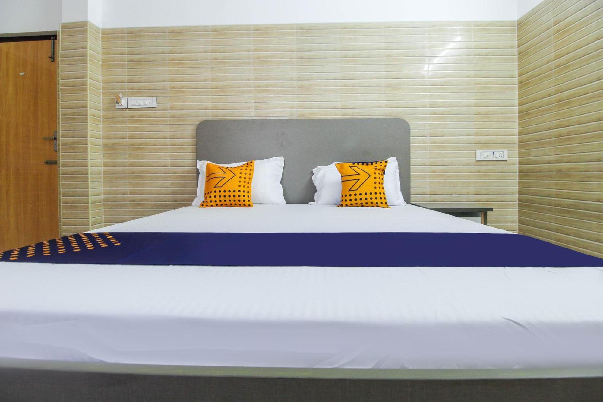 Hotel O Jp Residency Singapperumalkovil Bagian luar foto