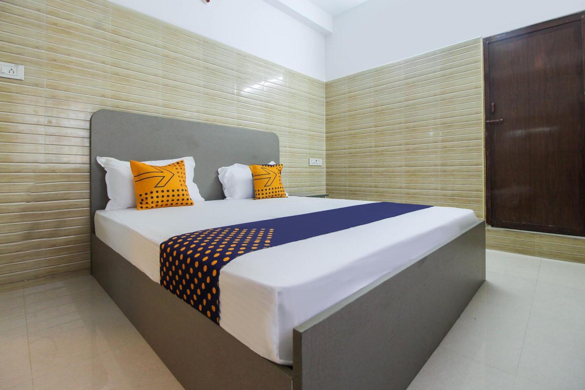 Hotel O Jp Residency Singapperumalkovil Bagian luar foto